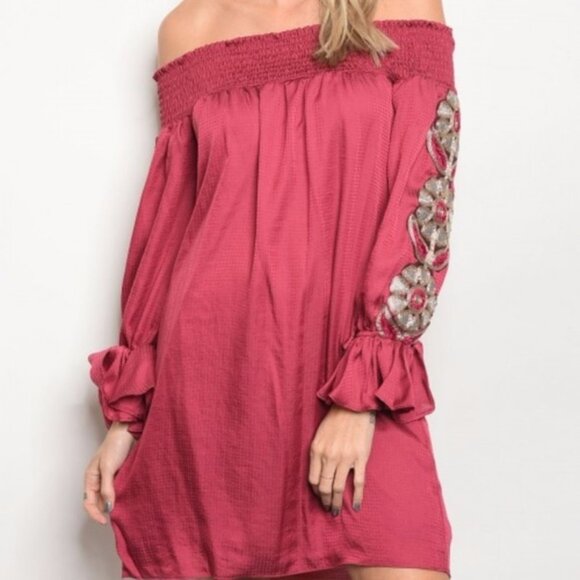 Spring Style Off shoulder DRESS - Picture 2 of 3
